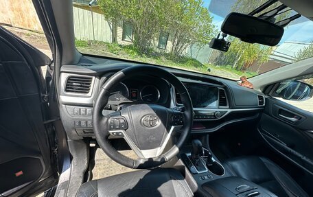 Toyota Highlander III, 2014 год, 2 999 000 рублей, 18 фотография