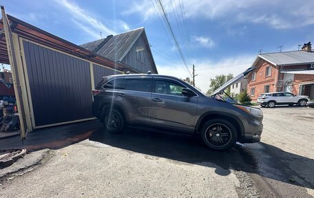 Toyota Highlander III, 2014 год, 2 999 000 рублей, 31 фотография