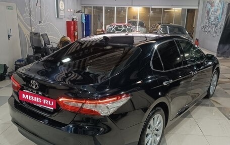 Toyota Camry, 2020 год, 3 100 000 рублей, 3 фотография