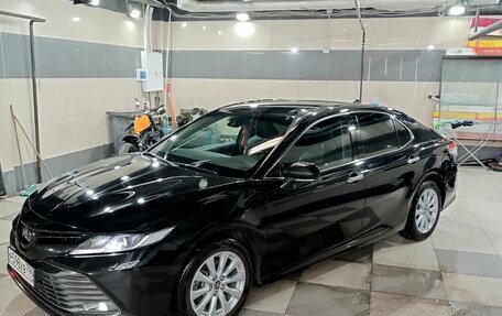 Toyota Camry, 2020 год, 3 100 000 рублей, 5 фотография