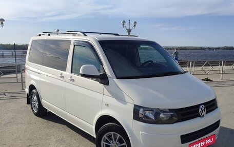 Volkswagen Caravelle T5, 2012 год, 2 350 000 рублей, 2 фотография