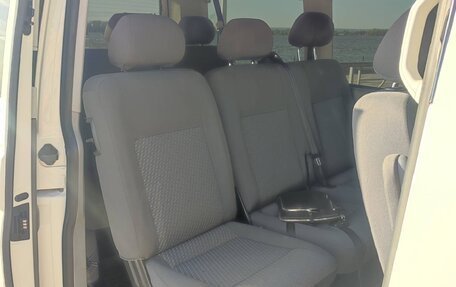 Volkswagen Caravelle T5, 2012 год, 2 350 000 рублей, 7 фотография