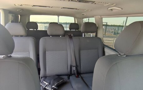 Volkswagen Caravelle T5, 2012 год, 2 350 000 рублей, 11 фотография