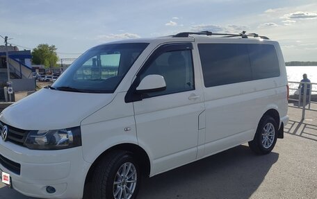 Volkswagen Caravelle T5, 2012 год, 2 350 000 рублей, 3 фотография