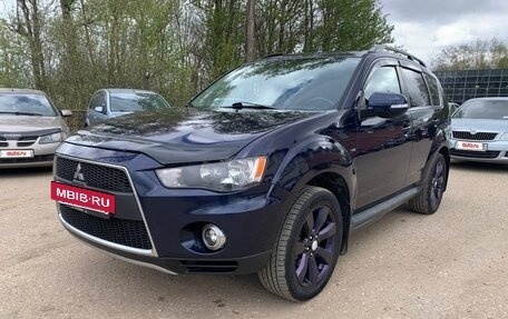 Mitsubishi Outlander III рестайлинг 3, 2011 год, 1 550 000 рублей, 4 фотография