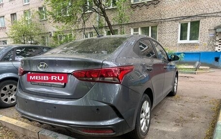 Hyundai Solaris II рестайлинг, 2021 год, 2 000 000 рублей, 10 фотография