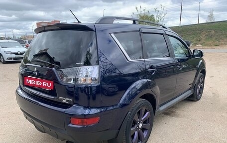 Mitsubishi Outlander III рестайлинг 3, 2011 год, 1 550 000 рублей, 10 фотография