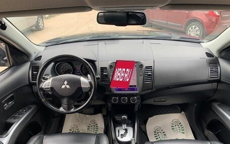 Mitsubishi Outlander III рестайлинг 3, 2011 год, 1 550 000 рублей, 12 фотография