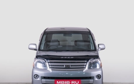 Toyota Noah III, 2006 год, 1 179 000 рублей, 4 фотография