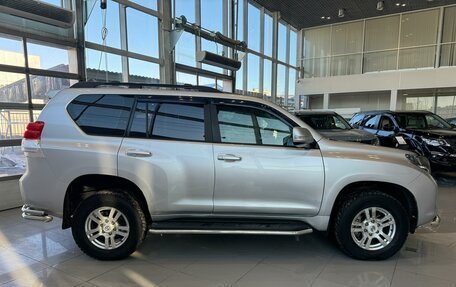 Toyota Land Cruiser Prado 150 рестайлинг 2, 2010 год, 2 750 000 рублей, 6 фотография