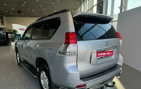 Toyota Land Cruiser Prado 150 рестайлинг 2, 2010 год, 2 750 000 рублей, 3 фотография