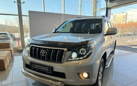 Toyota Land Cruiser Prado 150 рестайлинг 2, 2010 год, 2 750 000 рублей, 35 фотография