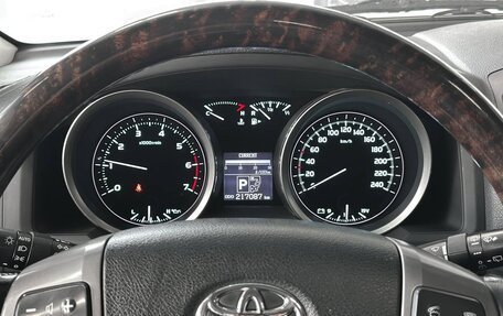 Toyota Land Cruiser 200, 2010 год, 3 199 000 рублей, 13 фотография