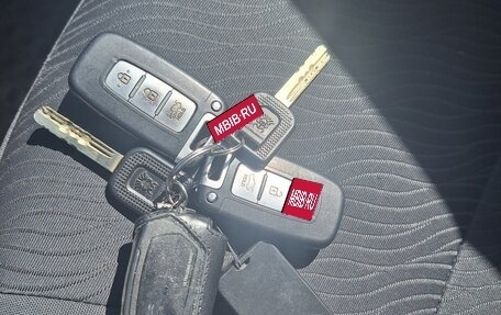 Hyundai Solaris II рестайлинг, 2011 год, 800 000 рублей, 1 фотография