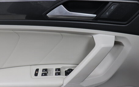 Volkswagen Tiguan II, 2020 год, 3 153 000 рублей, 18 фотография