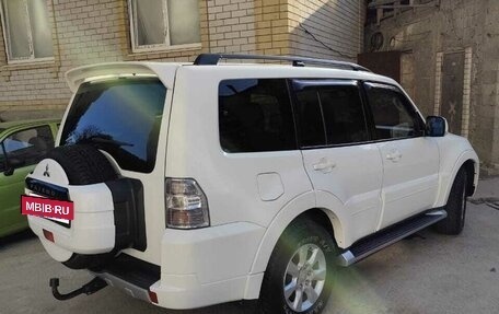 Mitsubishi Pajero IV, 2011 год, 2 449 000 рублей, 4 фотография