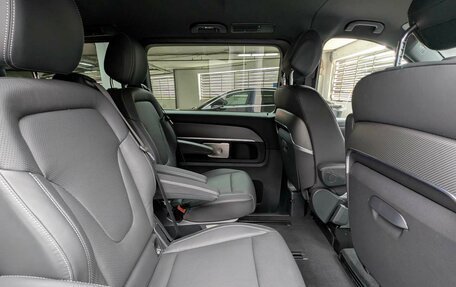 Mercedes-Benz V-Класс, 2024 год, 18 490 000 рублей, 12 фотография