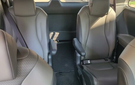 KIA Carnival, 2024 год, 6 900 000 рублей, 5 фотография