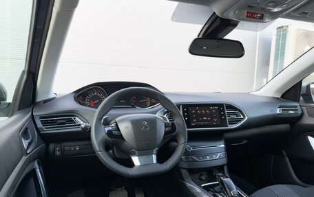 Peugeot 308 II, 2018 год, 1 245 000 рублей, 6 фотография