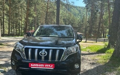 Toyota Land Cruiser Prado 150 рестайлинг 2, 2016 год, 3 900 000 рублей, 2 фотография