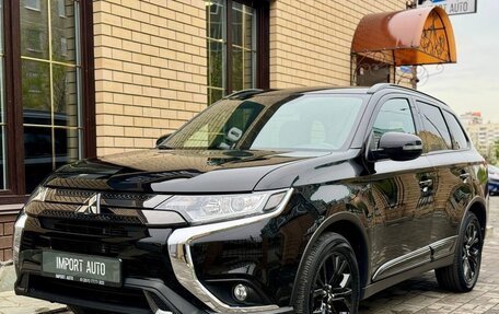 Mitsubishi Outlander III рестайлинг 3, 2020 год, 2 499 900 рублей, 9 фотография