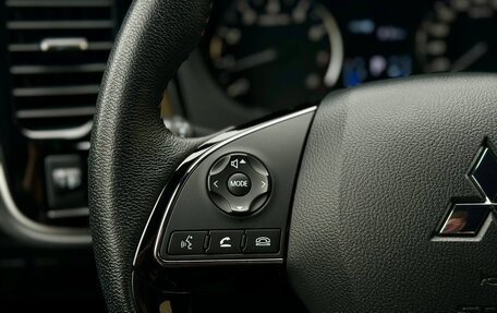 Mitsubishi Outlander III рестайлинг 3, 2020 год, 2 499 900 рублей, 24 фотография