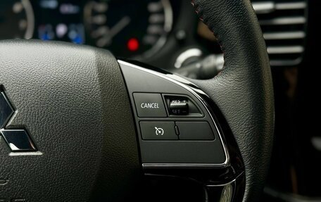 Mitsubishi Outlander III рестайлинг 3, 2020 год, 2 499 900 рублей, 25 фотография