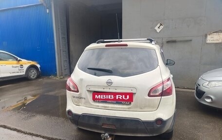 Nissan Qashqai+2 I, 2012 год, 820 000 рублей, 2 фотография