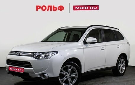 Mitsubishi Outlander III рестайлинг 3, 2014 год, 1 797 000 рублей, 1 фотография