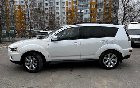 Mitsubishi Outlander III рестайлинг 3, 2011 год, 1 150 000 рублей, 3 фотография
