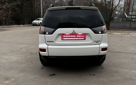 Mitsubishi Outlander III рестайлинг 3, 2011 год, 1 150 000 рублей, 5 фотография