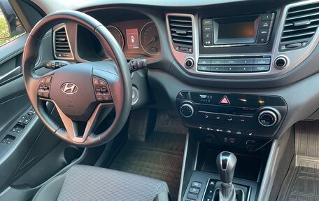 Hyundai Tucson III, 2018 год, 1 850 000 рублей, 20 фотография