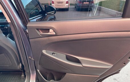 Hyundai Tucson III, 2018 год, 1 850 000 рублей, 23 фотография