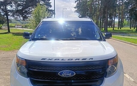Ford Explorer VI, 2015 год, 2 500 000 рублей, 2 фотография