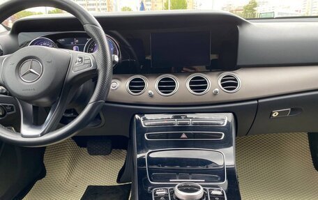 Mercedes-Benz E-Класс, 2016 год, 2 747 000 рублей, 18 фотография