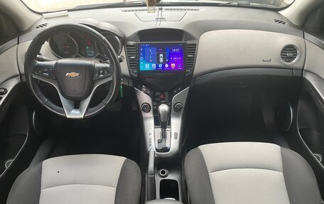 Chevrolet Cruze II, 2011 год, 840 000 рублей, 17 фотография