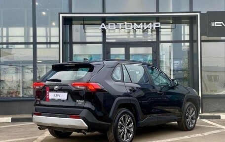 Toyota RAV4, 2024 год, 4 350 000 рублей, 8 фотография