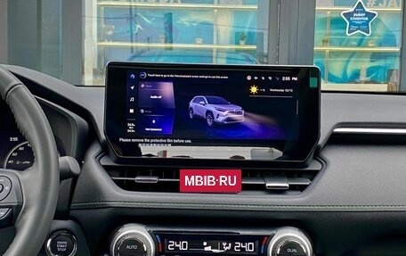 Toyota RAV4, 2024 год, 4 350 000 рублей, 15 фотография
