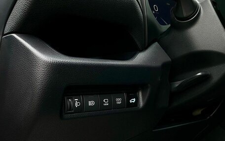 Toyota RAV4, 2024 год, 4 350 000 рублей, 26 фотография