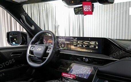 Infiniti QX80, 2024 год, 19 500 000 рублей, 8 фотография