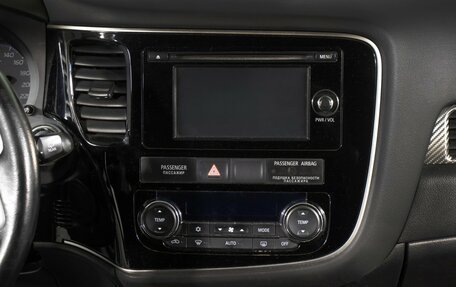 Mitsubishi Outlander III рестайлинг 3, 2014 год, 1 797 000 рублей, 15 фотография