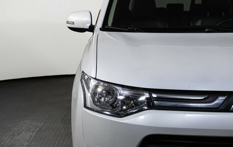 Mitsubishi Outlander III рестайлинг 3, 2014 год, 1 797 000 рублей, 20 фотография