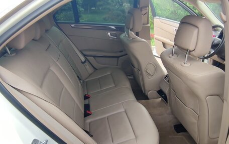Mercedes-Benz E-Класс, 2010 год, 1 800 000 рублей, 14 фотография