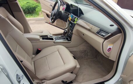 Mercedes-Benz E-Класс, 2010 год, 1 800 000 рублей, 12 фотография