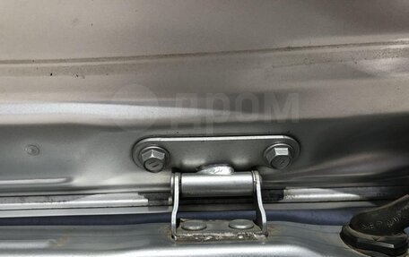 Toyota Sienta I, 2010 год, 860 000 рублей, 2 фотография