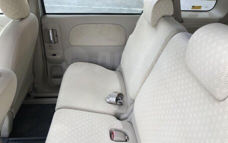 Toyota Sienta I, 2010 год, 860 000 рублей, 10 фотография