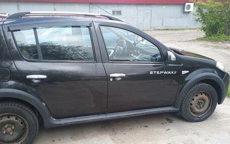Renault Sandero I, 2011 год, 550 000 рублей, 2 фотография