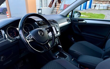 Volkswagen Tiguan II, 2017 год, 1 990 000 рублей, 6 фотография