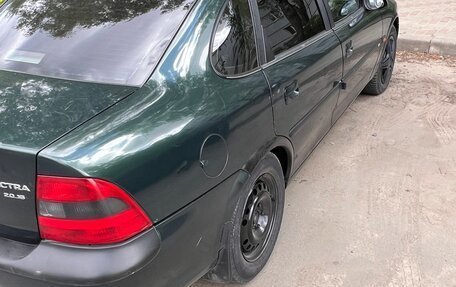 Opel Vectra B рестайлинг, 1998 год, 150 000 рублей, 3 фотография