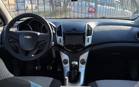 Chevrolet Cruze II, 2013 год, 999 999 рублей, 4 фотография